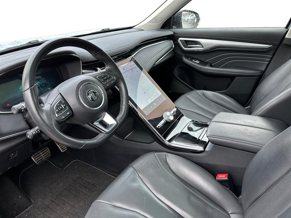 MG Marvel R Luxury 5d