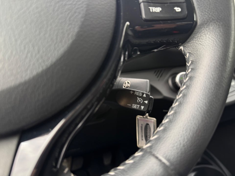 Toyota Yaris 1,5 Hybrid H2 Premium e-CVT 5d