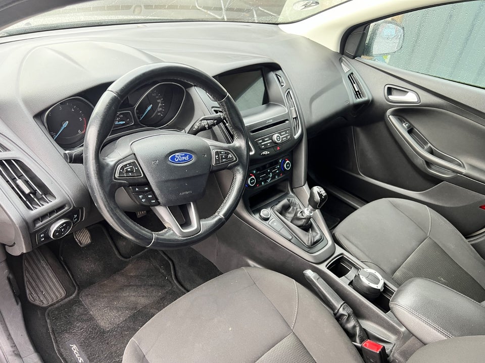 Ford Focus 1,5 TDCi 105 Business stc. ECO 5d