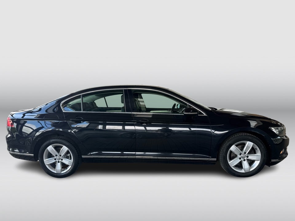 VW Passat 2,0 TDi 150 Highline DSG 4d