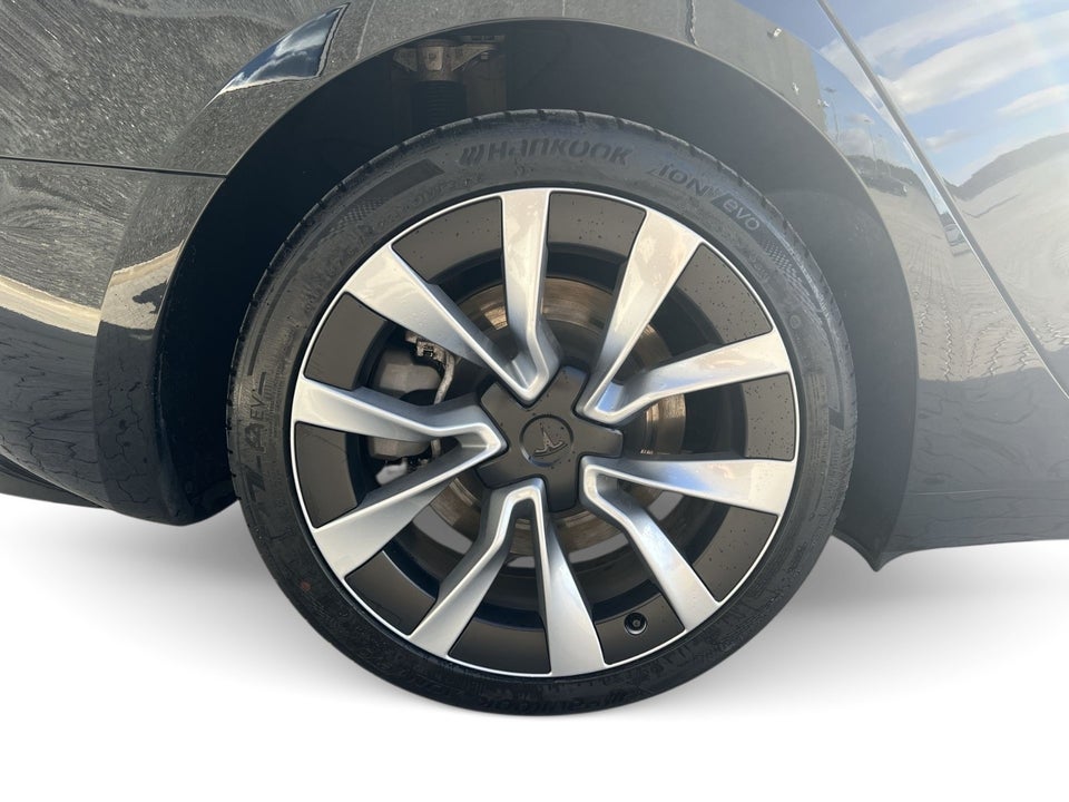 Tesla Model 3 RWD 4d