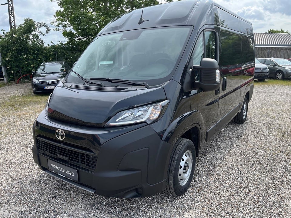 Toyota ProAce Max 2,2 D 140 Comfort Master Kassevogn L2H2