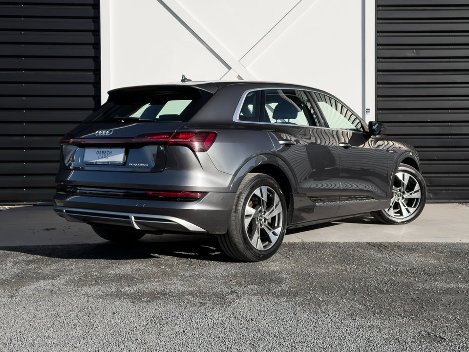 Audi e-tron 50 quattro 5d