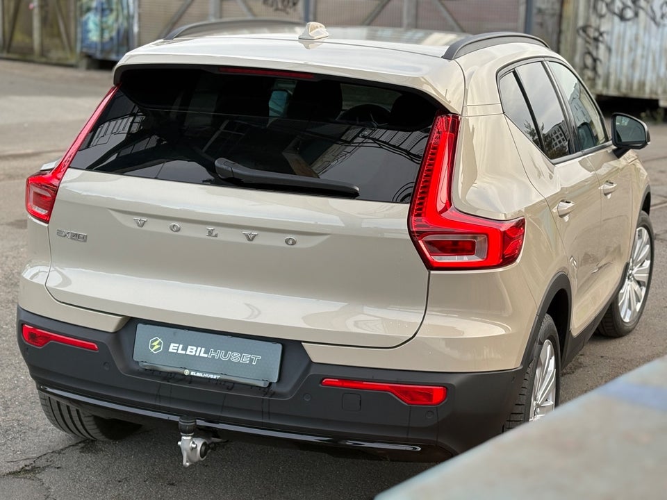 Volvo EX40 Extended Range Core 5d