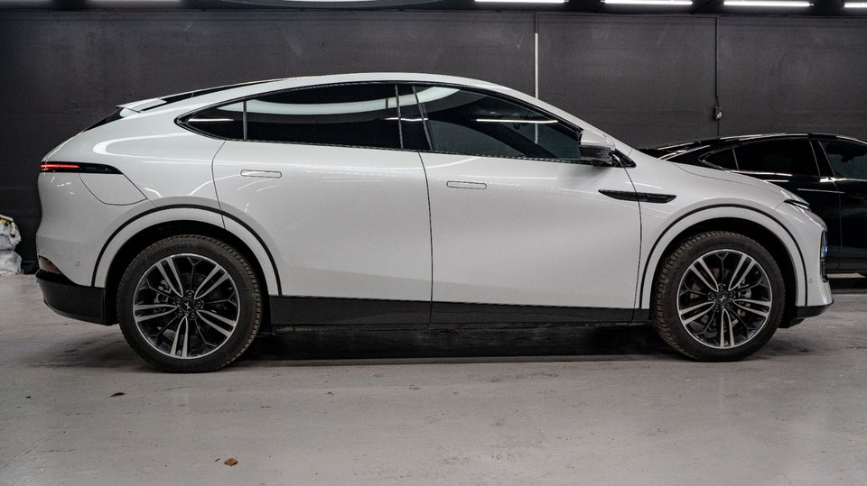 Xpeng G6 Performance 5d