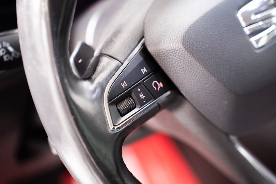 Seat Leon 2,0 TDi 150 Xcellence ST DSG 5d