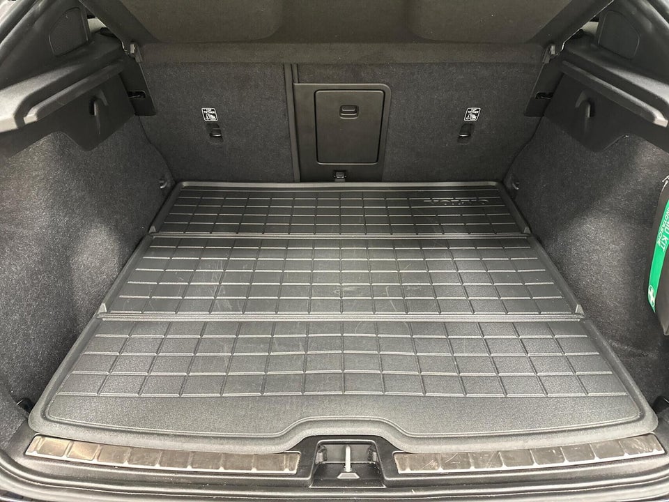 Volvo EC40 Extended Range Plus 5d