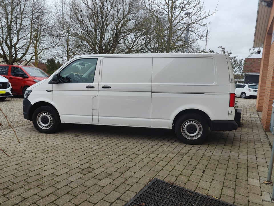 VW Transporter 2,0 TDi 150 Kassevogn DSG lang