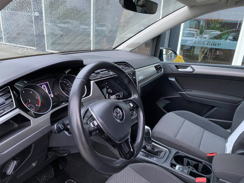 VW Touran 2,0 TDi 115 Comfortline DSG Van 5d