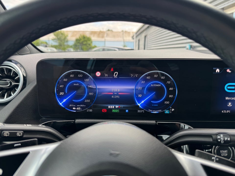 Mercedes EQA250+ Progressive 5d