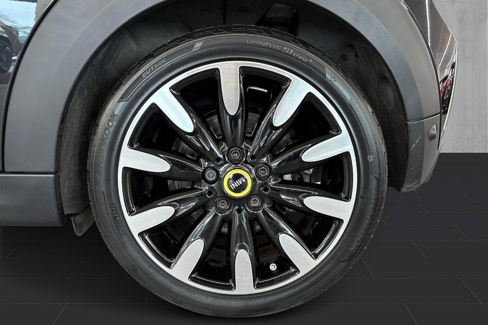 MINI Cooper SE Classic Trim 3d