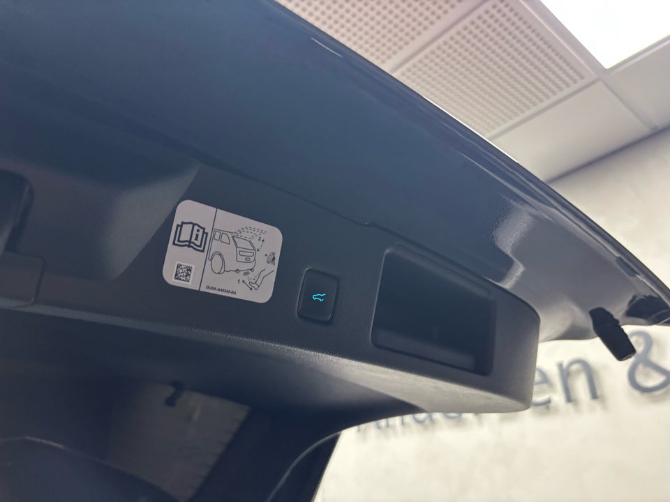 Ford Kuga 2,5 PHEV ST-Line X CVT 5d