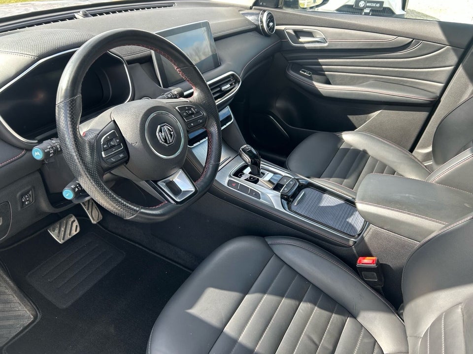 MG EHS 1,5 PHEV Luxury 5d