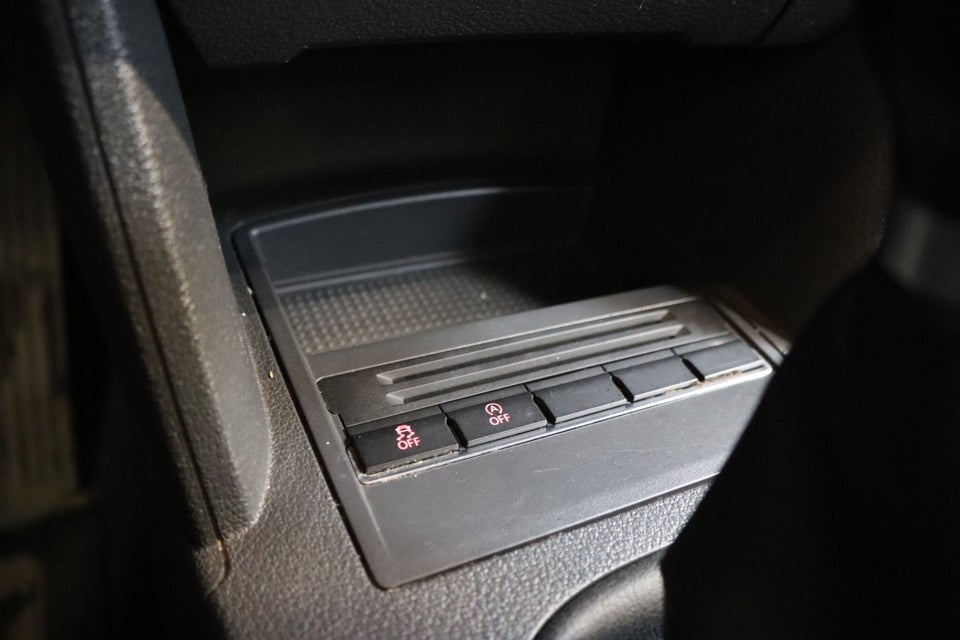 VW Touran 1,6 TDi 105 Comfortline BMT 7prs 5d