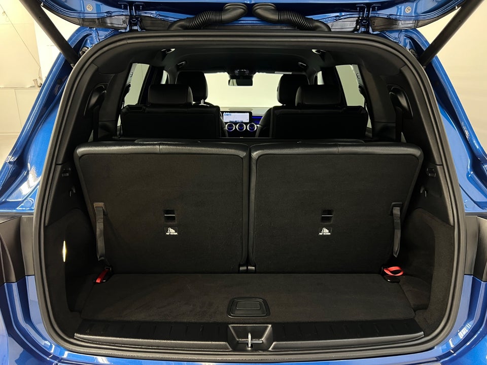 Mercedes EQB250+ AMG Advance Plus 7prs 5d