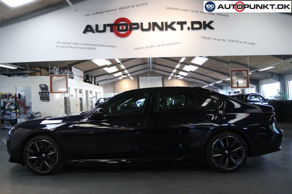 BMW i7 eDrive50 M-Sport 4d