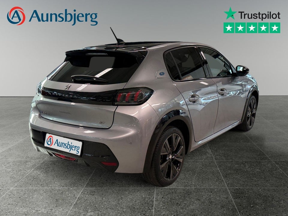 Peugeot e-208 50 GT 5d