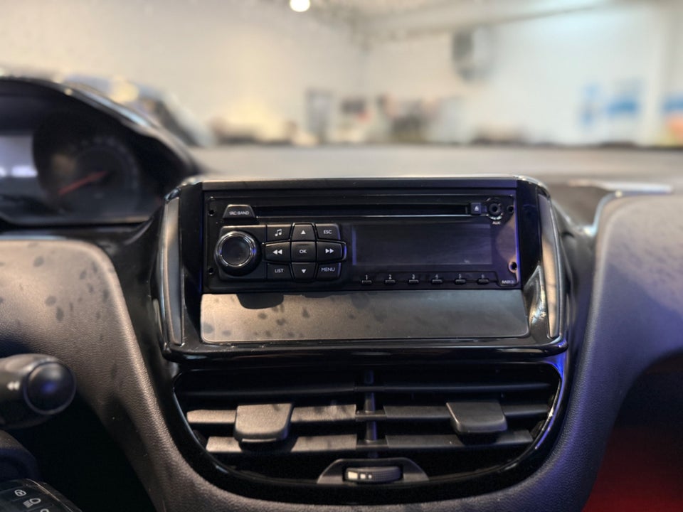 Peugeot 208 1,0 VTi Access 5d