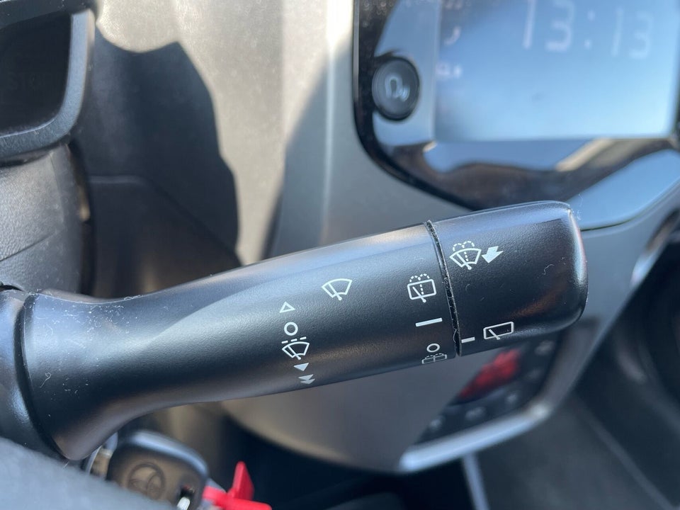 Toyota Aygo 1,0 VVT-i x-press 5d