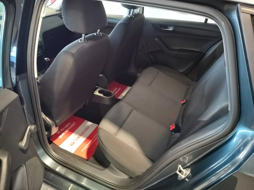 Skoda Rapid 1,0 TSi 95 Active 5d