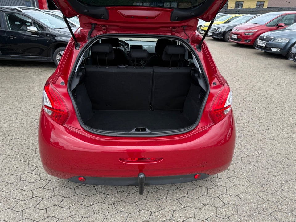 Peugeot 208 1,2 VTi Active 5d