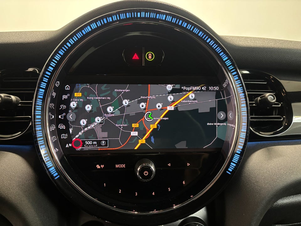 MINI Cooper SE Essential 3d