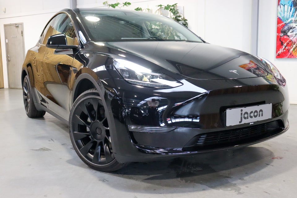 Tesla Model Y Long Range AWD 5d