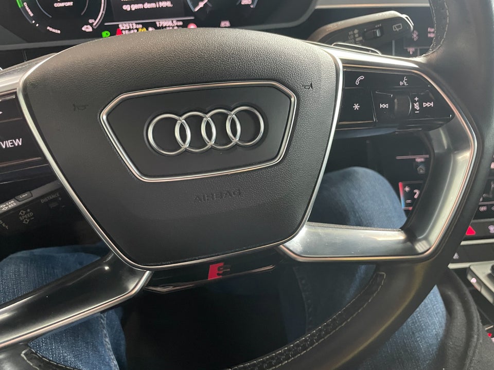 Audi e-tron 50 S-line quattro 5d