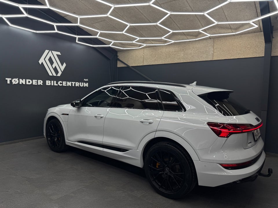 Audi e-tron 55 Black Edition S-line quattro 5d