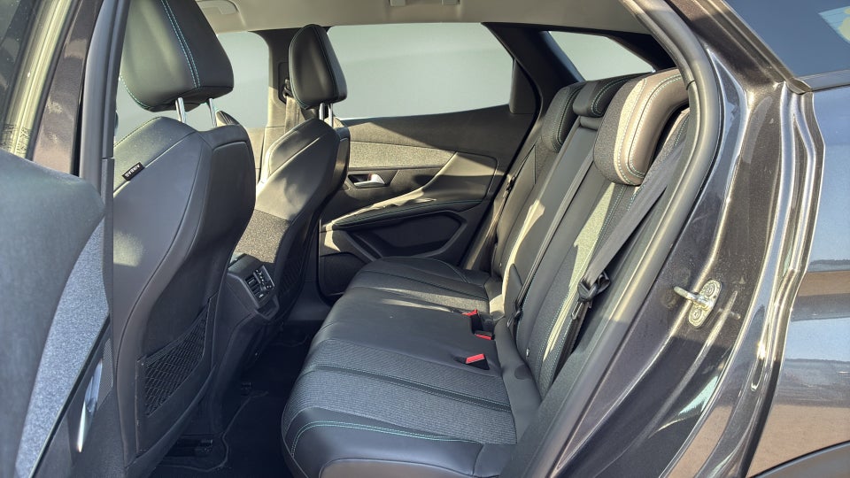 Peugeot 3008 1,5 BlueHDi 130 Allure Pack EAT8 5d