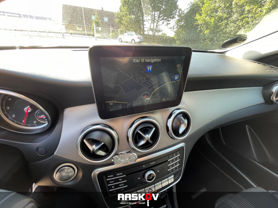 Mercedes GLA250 2,0 aut. 5d