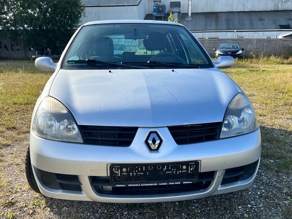 Renault Clio II 1,2 8V Storia 5d