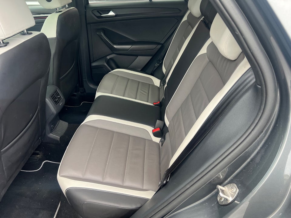 VW T-Roc 1,5 TSi 150 Highline DSG 5d