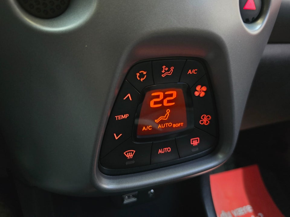 Toyota Aygo 1,0 VVT-i x-press 5d