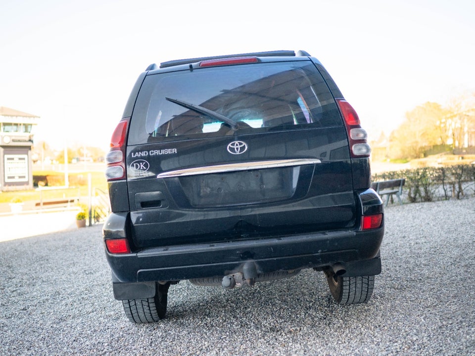 Toyota Land Cruiser 3,0 D-4D Luxus l 5d