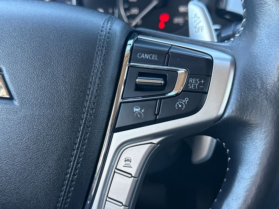 Mitsubishi Outlander 2,4 PHEV Intense CVT 4WD 5d