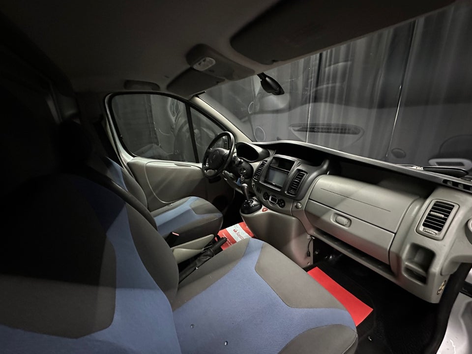 Renault Trafic T27 2,0 dCi 115 L1H1 4d