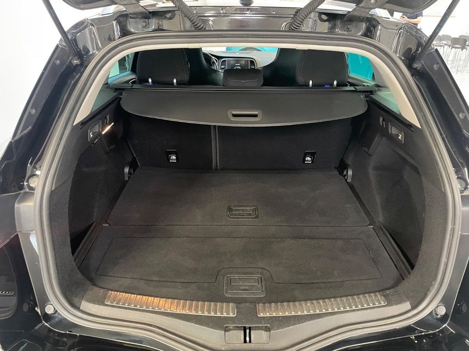 Renault Megane IV 1,6 TCe 205 GT Sport Tourer EDC 5d