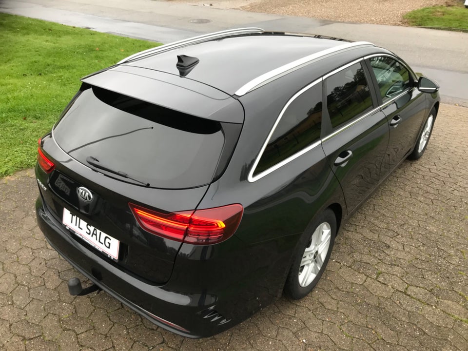 Kia Ceed 1,6 CRDi 136 Intro Edition 5d