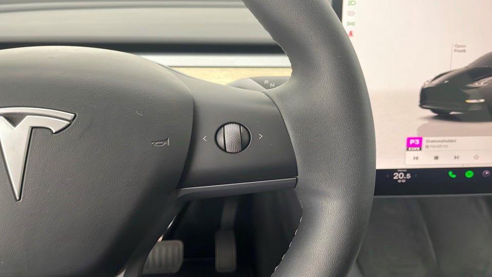 Tesla Model Y Long Range AWD 5d