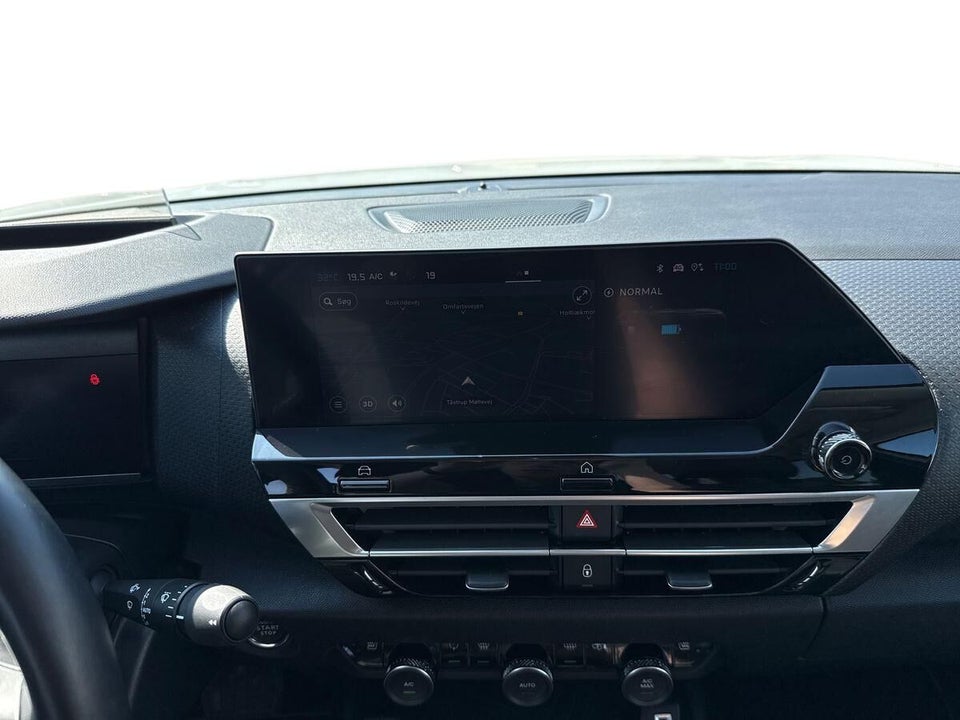 Citroën ë-C4 X 50 Palais Sky 4d