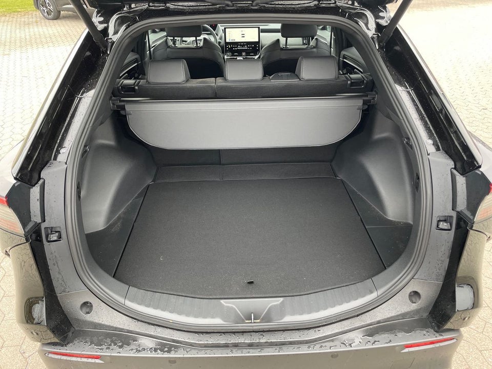 Toyota bZ4X Executive 5d