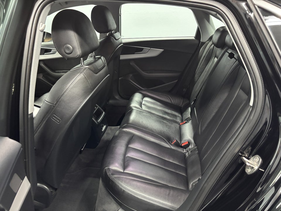 Audi A4 40 TFSi Prestige S-tr. 4d