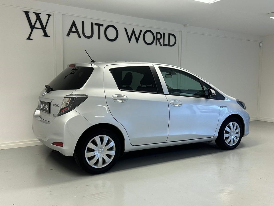 Toyota Yaris 1,5 Hybrid H2 Touch CVT 5d