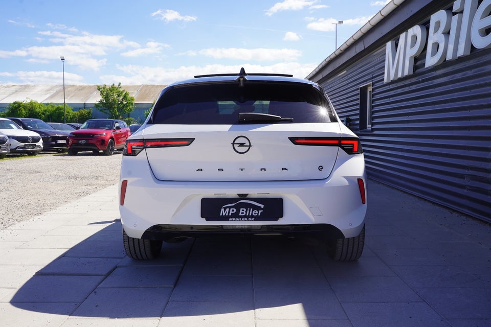 Opel Astra-e 54 Ultimate 5d