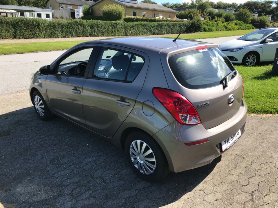 Hyundai i20 1,25 Classic 5d