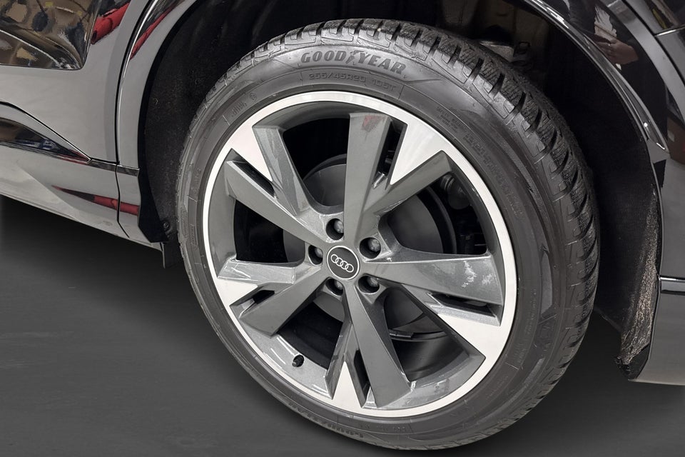 Audi Q4 e-tron 45 S-line Edition 5d
