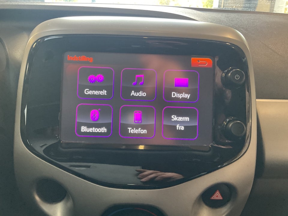 Toyota Aygo 1,0 VVT-i x-play x-touch 5d