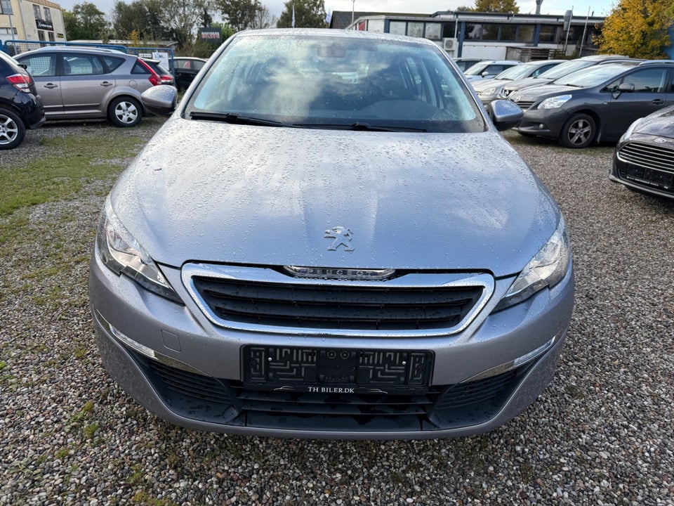 Peugeot 308 1,2 VTi 82 Active 5d