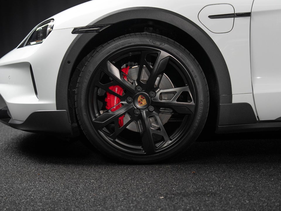 Porsche Taycan 4S Performance+ Cross Turismo 5d